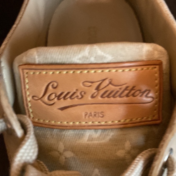 Louis Vuitton shoes - Picture 4 of 10